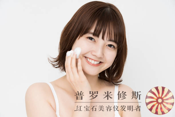 法令纹烦恼？这些美容仪能帮你解决！