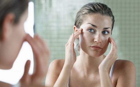 完美解决痘坑问题：整形美容的有效方法揭秘！