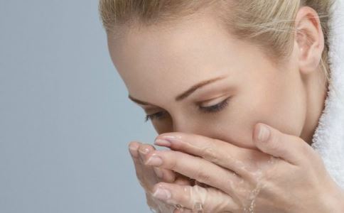 战痘出击！7款神奇中草药面膜，轻松祛斑消痘，告别烦恼！