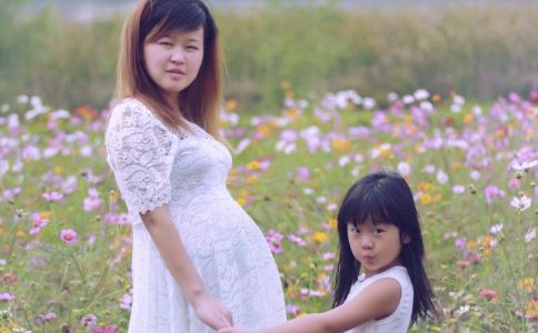 简单祛痘的小窍门帮你春季战痘