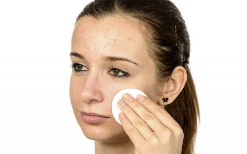 抗击松弛 简易面部瑜伽操