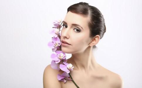 不同年龄会出现哪些皱纹