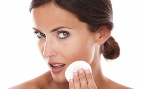 怎么祛除眼周皱纹方法