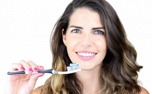 怎么按摩祛除表情纹