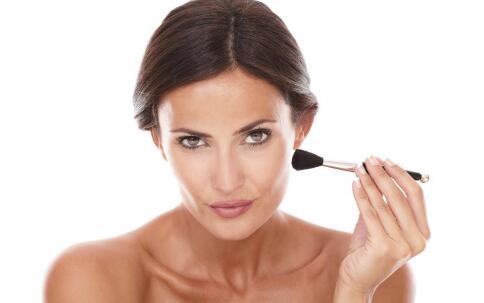 拉皮除皱需做好手术前的准备工作