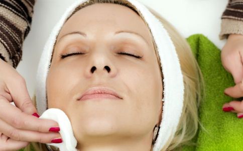 学会洗脸 预防皱纹