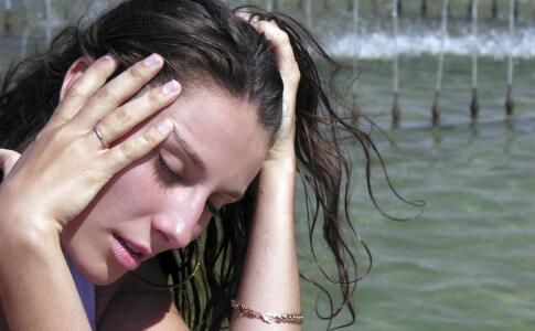 研究表明：皱纹多的女性骨头脆