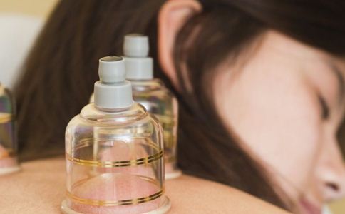 中医怎么按摩祛除皱纹方法