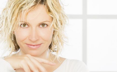 祛除眼部皱纹的方法