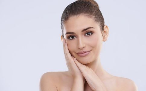 介绍紧肤除皱的手术方法