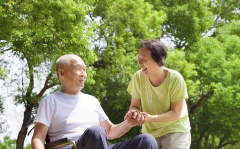 老人护肤保养应备受关注